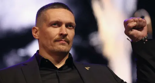 Усик может лишиться титула абсолютного чемпиона мира