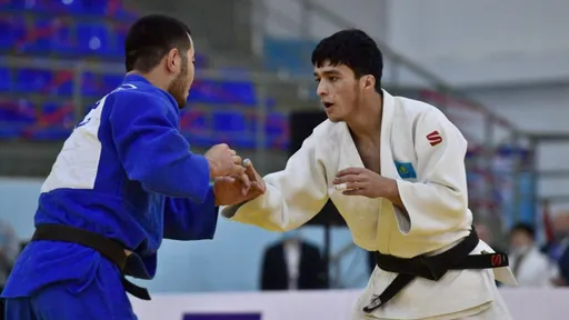 Давлатов вышел в полуфинал чемпионата Азии по дзюдо