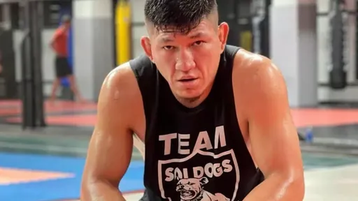 Боец ММА Куат Хамитов рассказал, как сорвался его переход в UFC