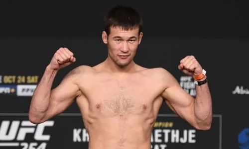 Рахмонов провел финальное взвешивание перед боем на UFC 285: соперник Шавката провалил