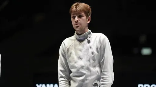 Казахстанец уступил олимпийскому чемпиону и покинул чемпионат мира по фехтованию