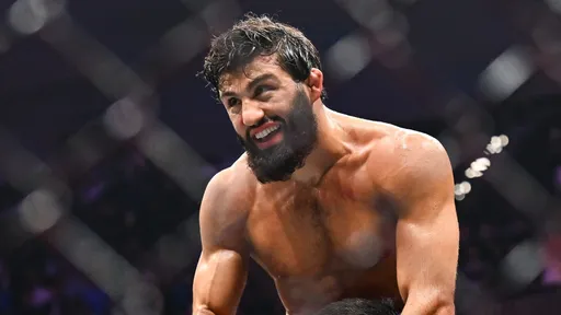 Арман Царукян назвал себя следующим претендентом на титул UFC