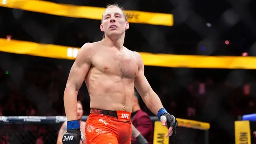 UFC объявила обладателей бонусов по итогам турнира UFC 329