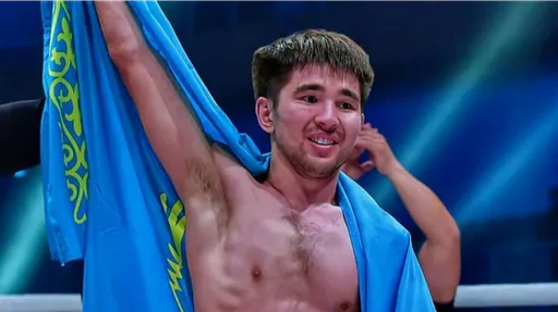 «Надеюсь, продолжит выступать». Тренер оценил победу Армана Ашимова на IBA Nomad 14