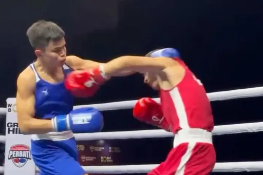 Нурасыл Толебек оформил разгром и вышел в финал молодежного чемпионата Азии по боксу