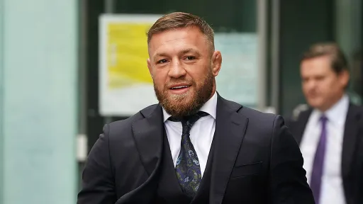 Конор Макгрегор оценил победу Джастина Гейджи над Илией Топурией