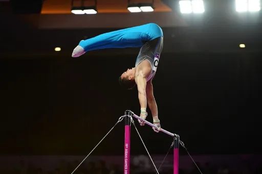 Казахстанский гимнаст вышел в два финала юниорского чемпионата Азии в Китае