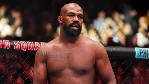 Джон Джонс намерен покинуть UFC после конфликта с Даной Уайтом