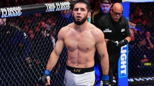 Чемпион UFC Ислам Махачев стал обладателем черного пояса по таеквондо