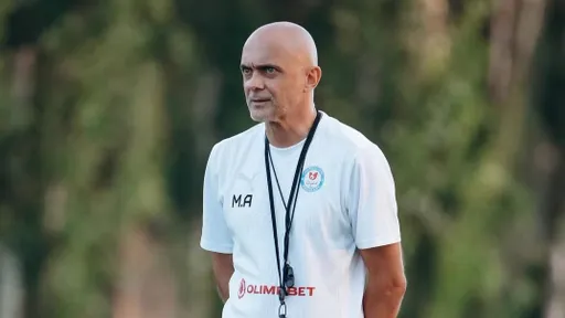 Тренер «Ордабасы» ответил на слухи об уходе после финала Кубка