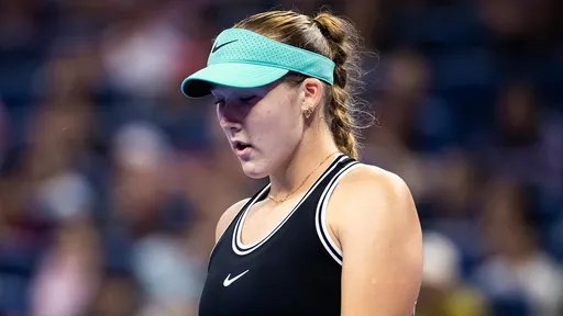 Третья ракетка мира Андреева снялась с турнира WTA-1000 в Ухане
