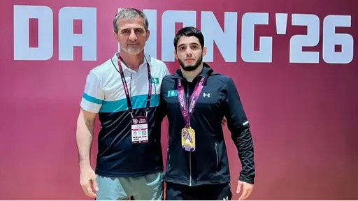 Майс Алиев поборется за бронзу молодежного чемпионата мира по вольной борьбе