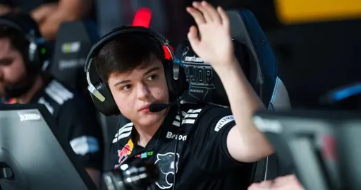 FURIA Данила molodoy Голубенко уступила Team Falcons в четвертьфинале PGL Astana 2026
