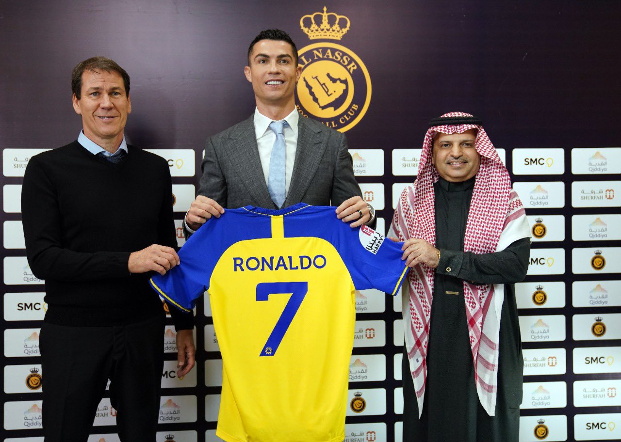 Легендарный бразилец раскритиковал тренера Роналду в «Аль-Насре»