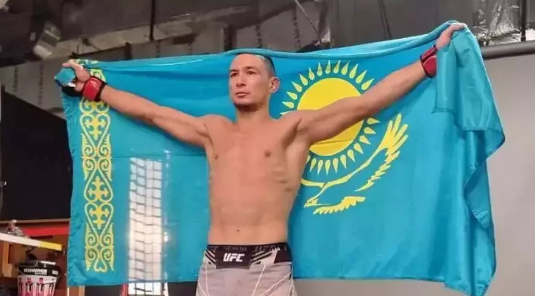 Дамир Исмагулов отправил соперника в глухой нокаут на турнире Alash Pride FC 100