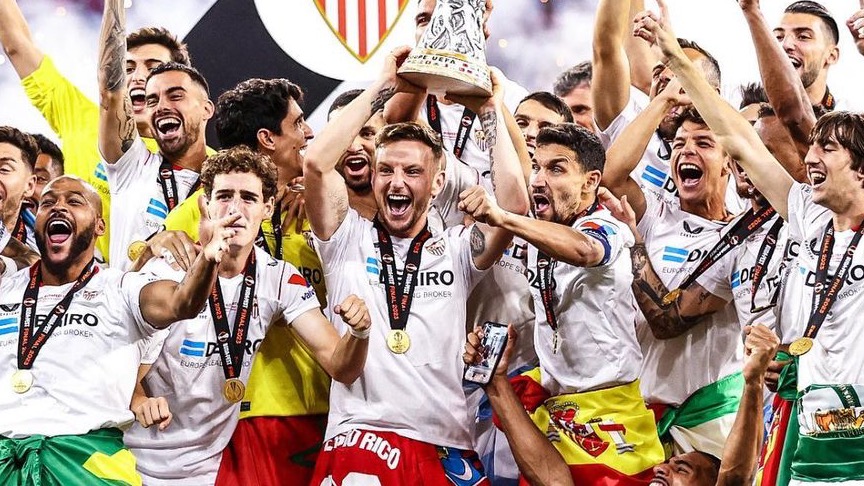 «Севилья» победила «Рому» в серии пенальти и выиграла Лигу Европы