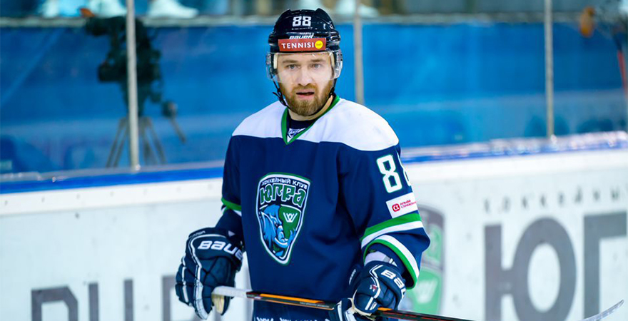 Хоккеист сборной Казахстана Рымарев забил гол и помог своей команде победить в ВХЛ
