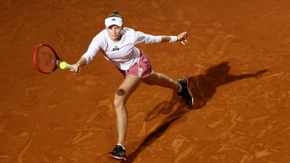 Теннисистка Елена Рыбакина заработала почти 300 тысяч долларов за выход в финал турнира в Риме