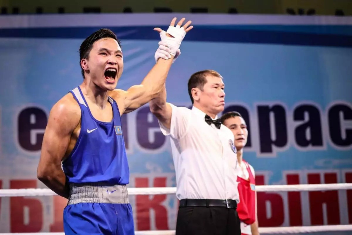 Санатали Тольтаев выиграл дебютный бой в профессионалах