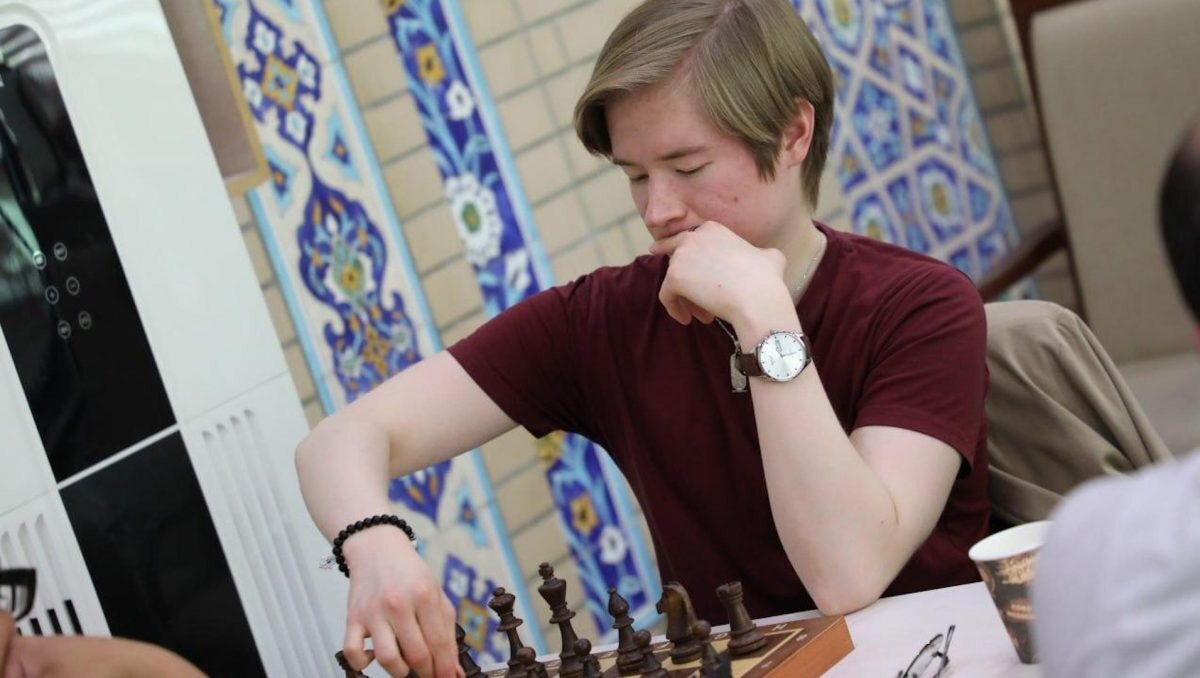 Шахматист Магнус Карлсен раскритиковал победу казахстанца на Qatar Masters