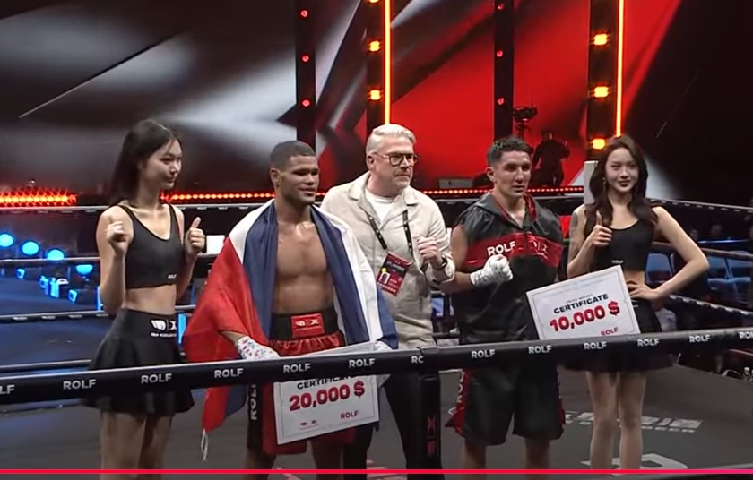 Адилет Курметов проиграл олимпийскому чемпиону на IBA Kunlun Fight World Cup