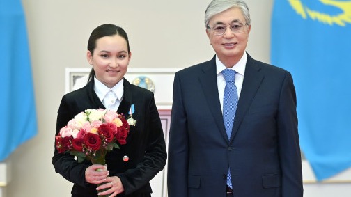 Шахматистка Жансая Абдумалик поддержала президента Казахстана Токаева на фоне пожаров в Абайской области