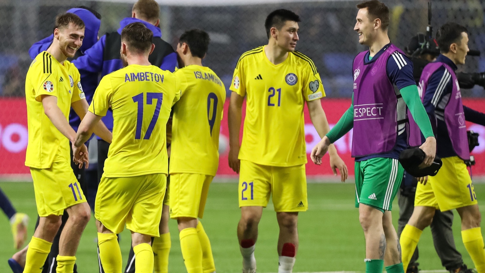 Магомед Адиев в прямом эфире огласил список игроков на матчи против Сан-Марино и Северной Ирландии