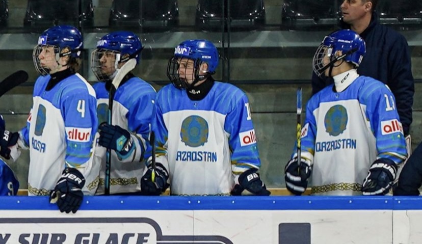Юношеская сборная Казахстана потерпела разгромное поражение на чемпионате мира – 2023 по хоккею