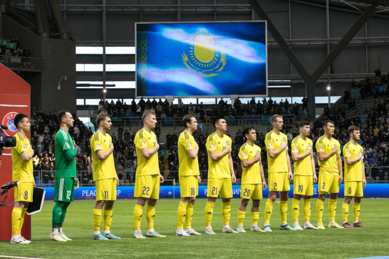 Сборная Казахстана проведет в феврале товарищеский матч