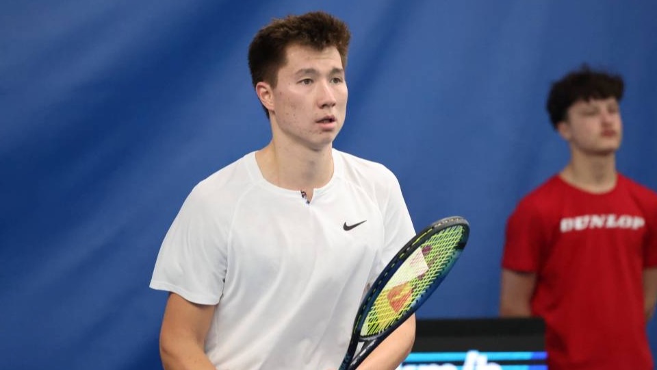 Теннисист Бейбит Жукаев проиграл в квалификации турнира в Финиксе