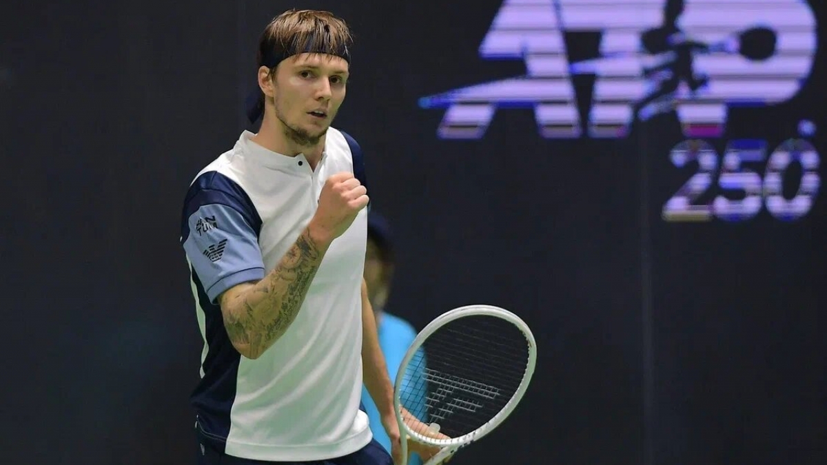 Бублик вышел в финал турнира ATP в Антверпене, Голубев в Стокгольме
