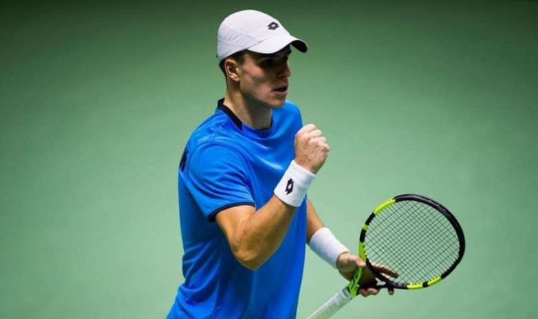 Казахстанский теннисист Дмитрий Попко вышел в 1/4 финала турнира в Санрайсе