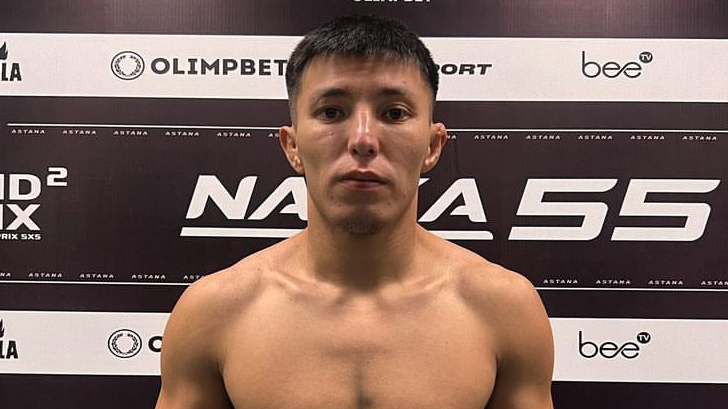 Казахстанский боец ММА Еламан Саясатов нокаутировал соперника на турнире Naiza FC 55