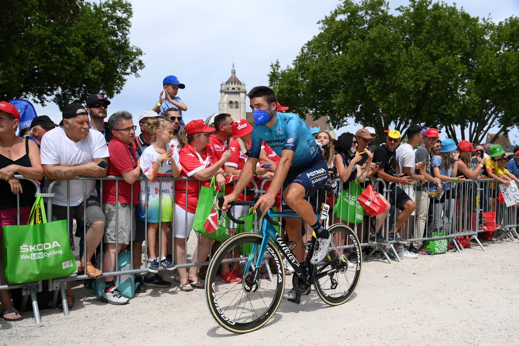 Велогонщик «Астаны» Джанни Москон идет на 53-м месте в общем зачете «Реневи Тура» – 2023 после третьего этапа