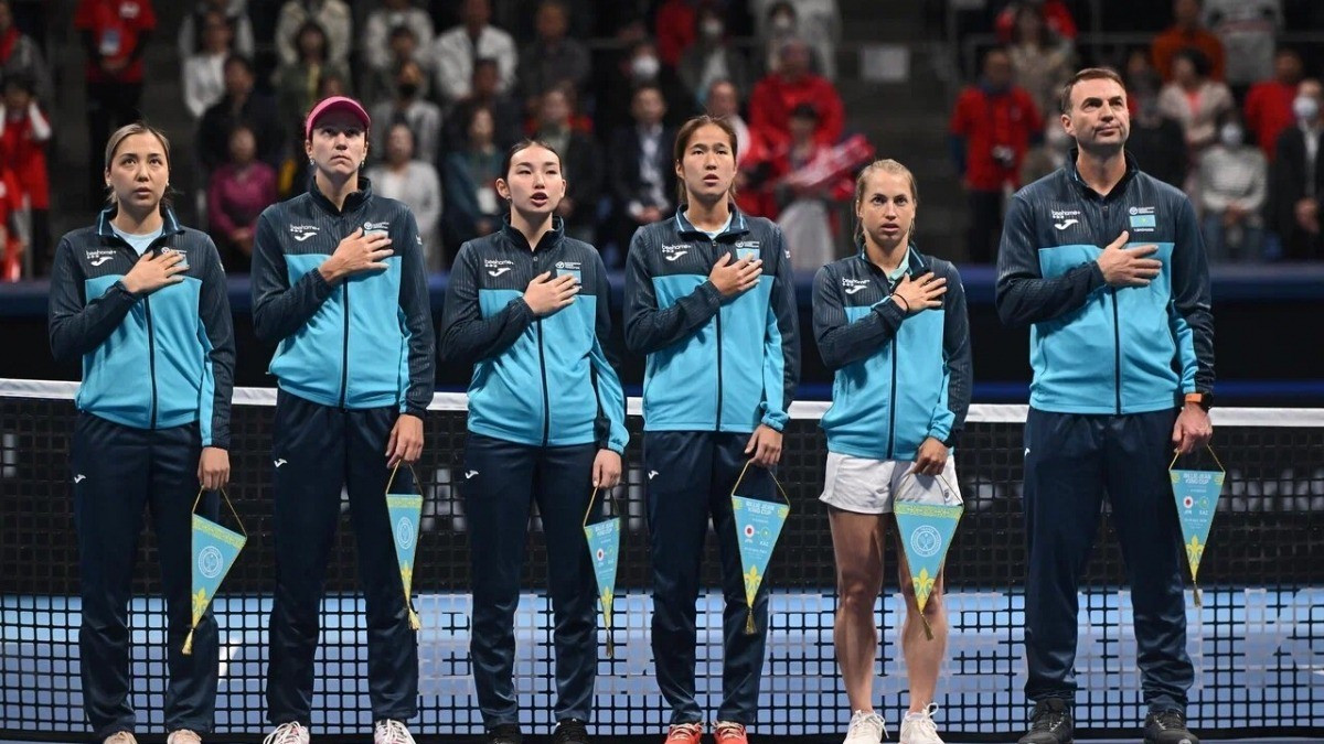 Женская команда Казахстана по теннису уступила Японии в первый день кубка Билли Джин Кинг