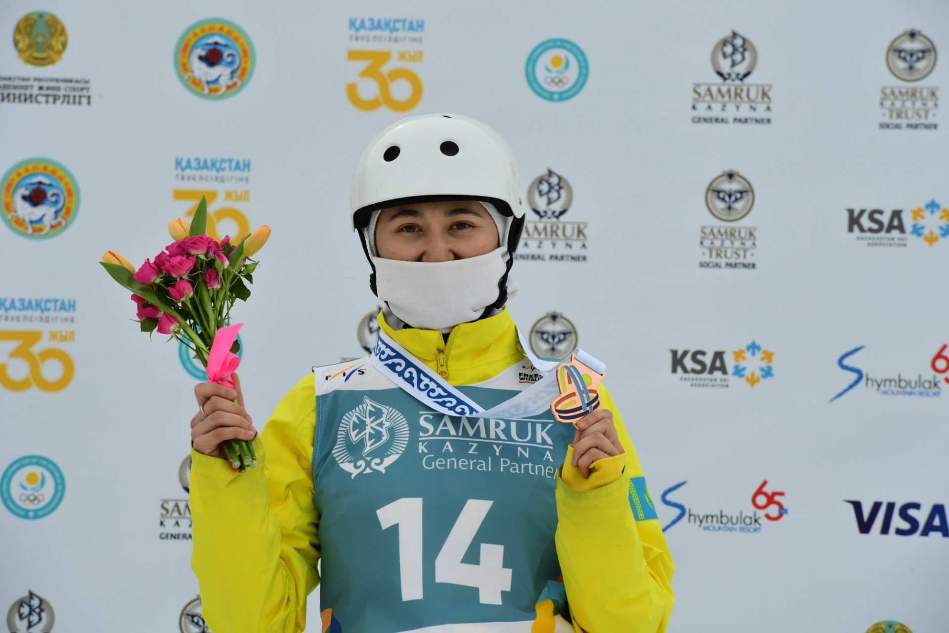 Казахстанская фристайлистка завоевала бронзу на этапе Кубка Мира