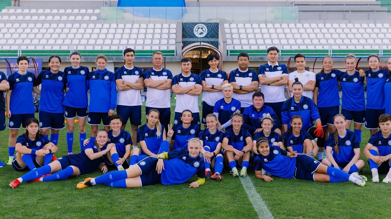 Женская сборная Казахстана на выезде уступила Армении