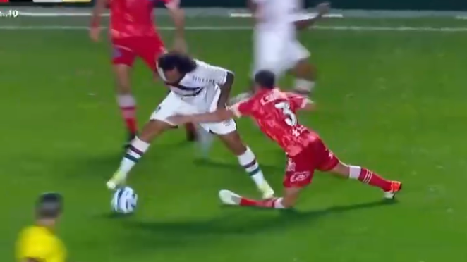 Марсело нанес ужасающую травму сопернику в матче Кубка Либертадорес