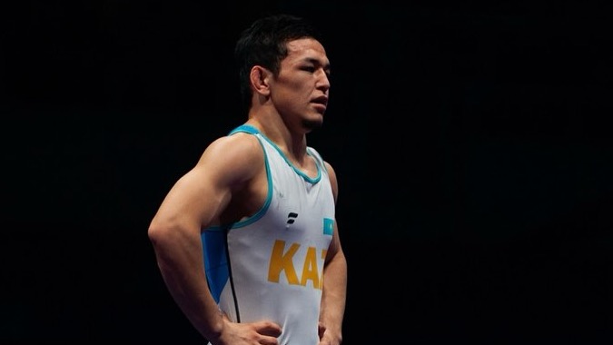 Казахстанец завоевал серебряную медаль по борьбе на чемпионате Азии