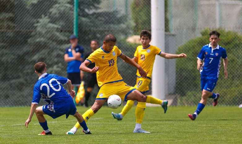 Сборная Казахстана U-18 крупно уступила Молдове во втором товарищеском матче