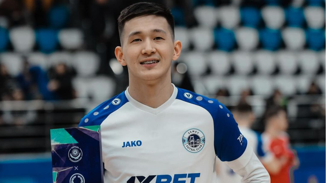 Игрок МФК «Семей» Ержан Карменов признан лучшим молодым игроком чемпионата Казахстана