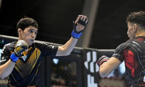 Казахстанец Шакенбай стал трехратным чемпионом мира по ММА