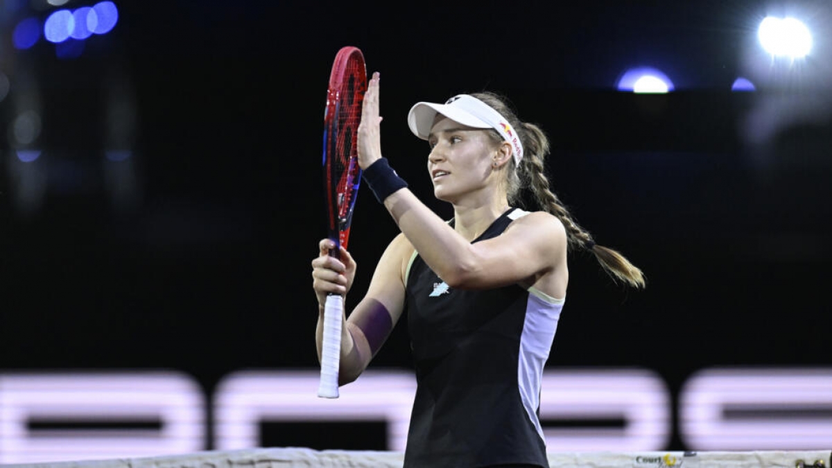 Токаев поздравил Рыбакину с победой на турнире WTA в Штутгарте