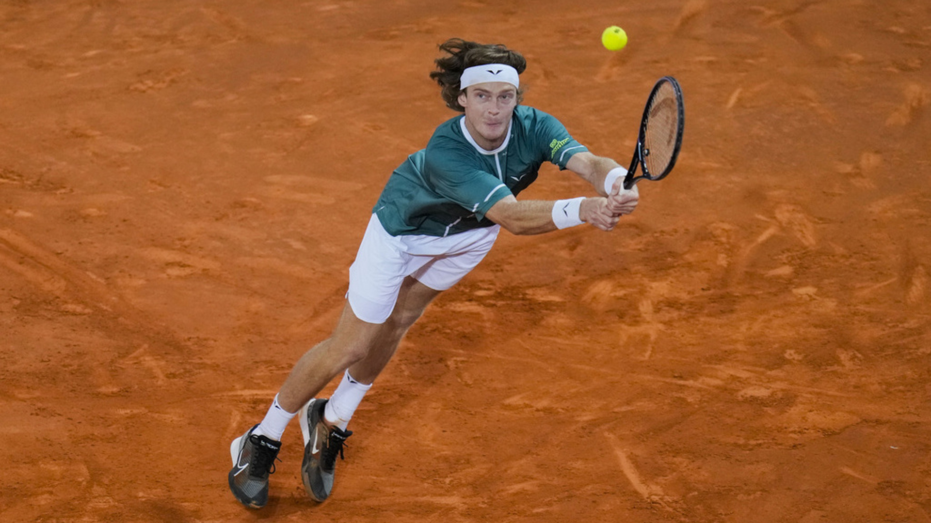 Рублев стал победителем турнира Masters в Мадриде