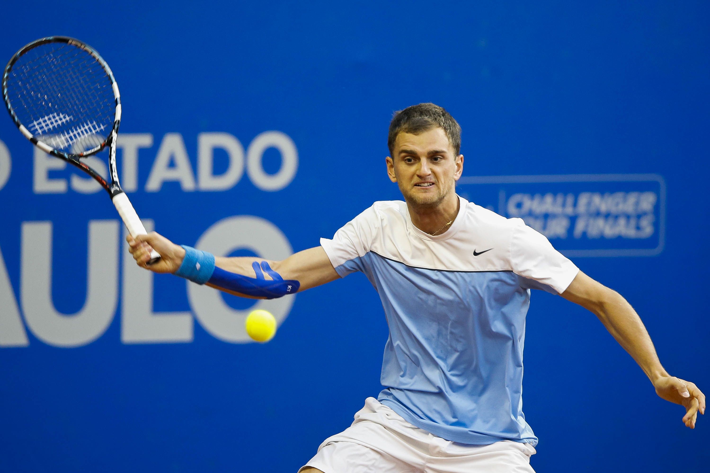 Казахстанский теннисист Александр Недовесов проиграл в 1/4 финала парного разряда турнира в Хорватии