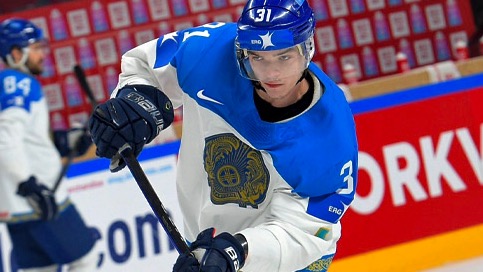 Защитник сборной Казахстана по хоккею Артем Королев ушел из «Барыса» в клуб ВХЛ