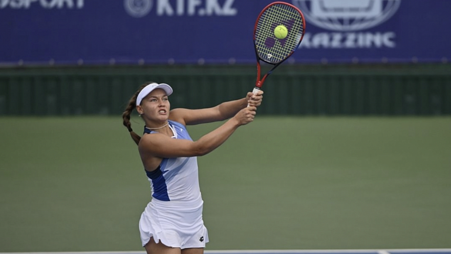 Казахстанка Соня Жиенбаева вышла в третий круг Junior US Open-2024