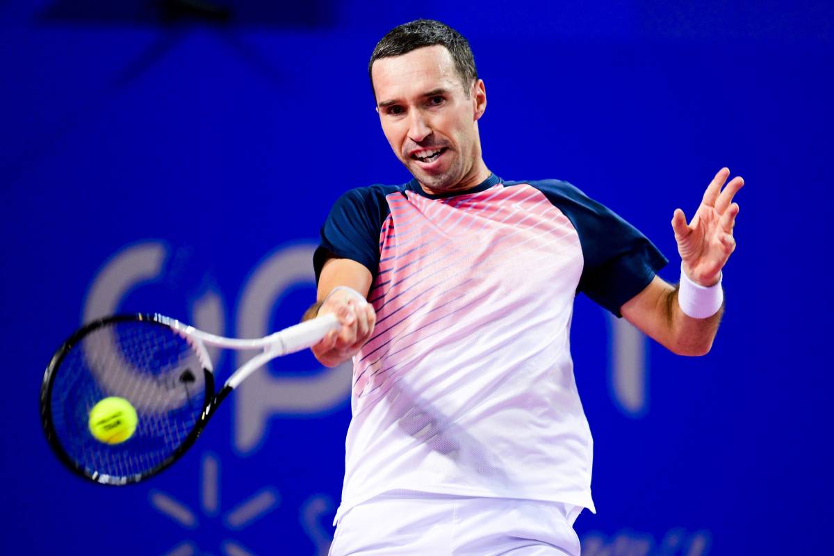 Казахстанский теннисист Михаил Кукушкин вышел в 1/4 финала турнир в Тенерифе