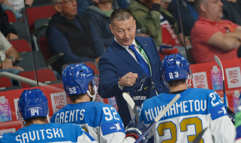 Главный тренер сборной Казахстана по хоккею о поражении чехам: Мы перешли немного на другую, более комбинационную игру