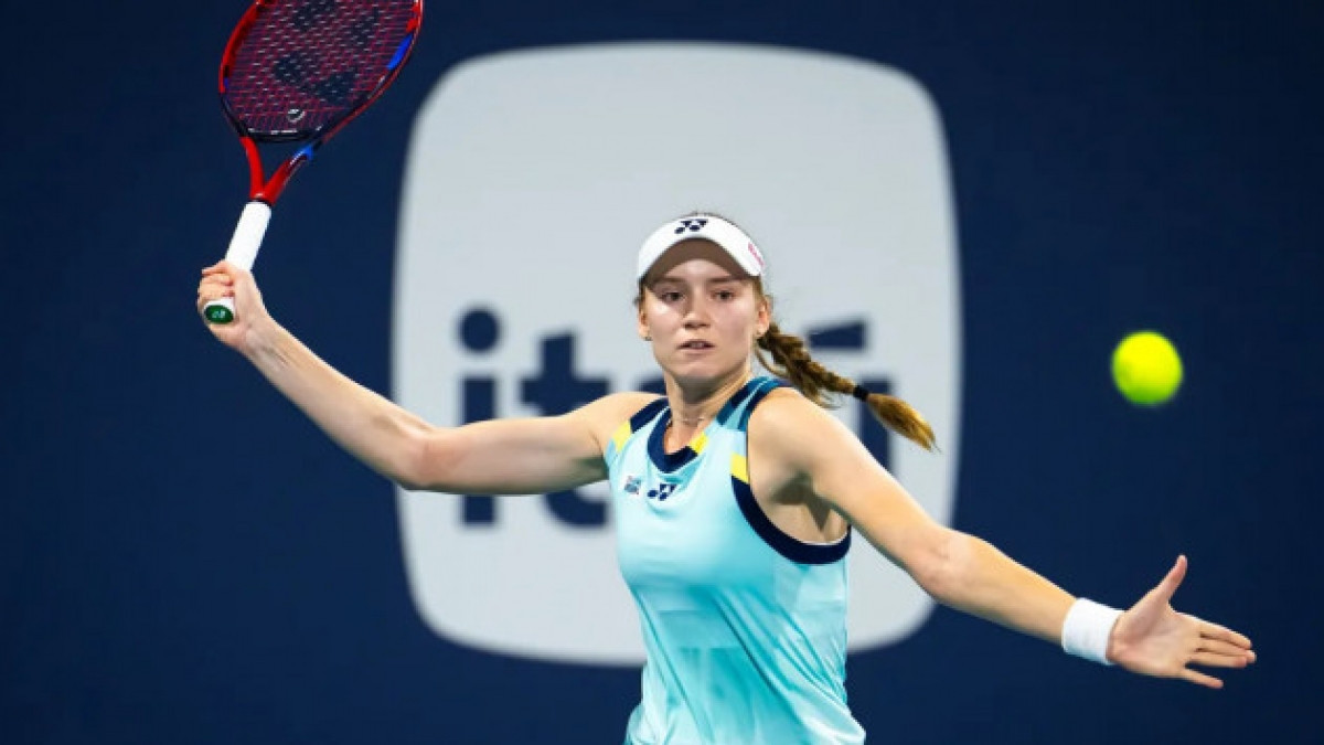 Теннисистка Елена Рыбакина вышла в финал турнира в Майами